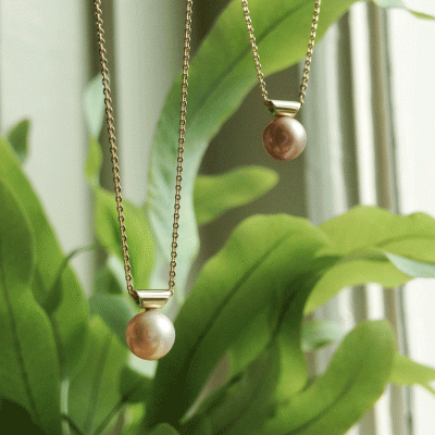 gouden collier met parel hanger